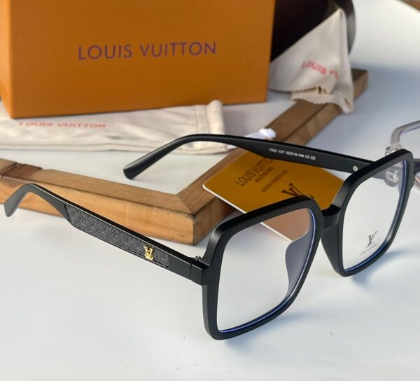 LOUISS VUITTONN TRANSPARENT LENS - Image 9