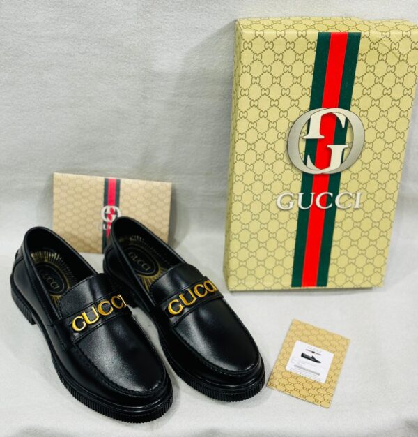 GUCCII