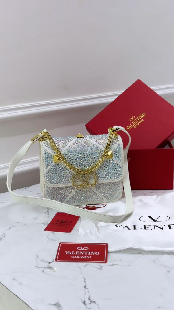 VALENTINOO GARAVANI V LOGO DIAMOND SHOULDER BAG - Image 2