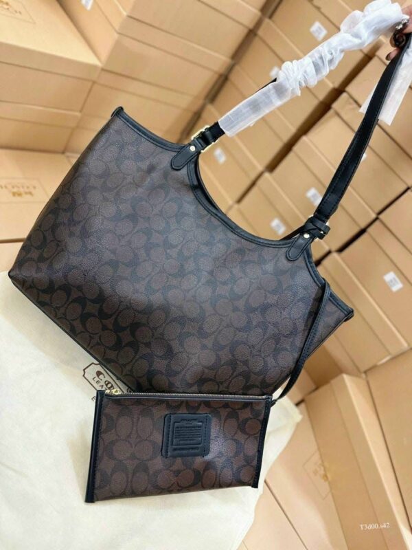 COACHH SIGNATURE TOTE - Image 2