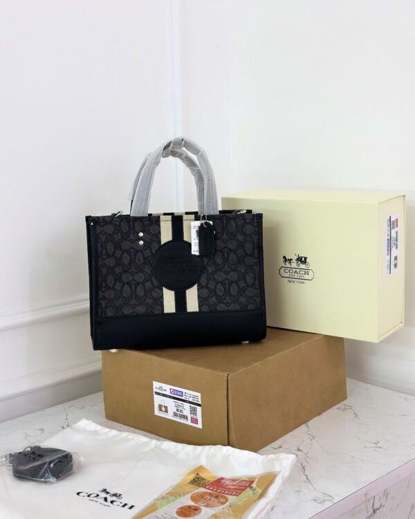 COACHH DEMPSEY CARRYALL SIGNATURE TOTE BAG - Image 6