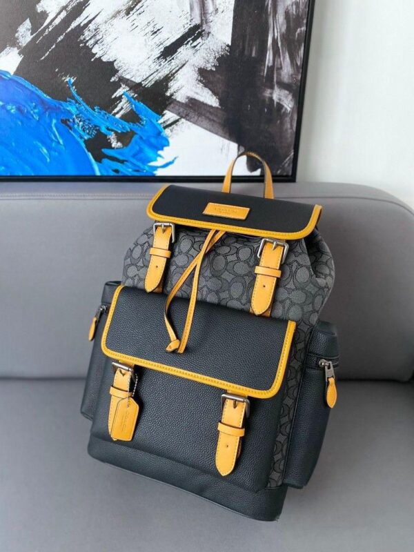 COACHH STORE ARTICLE BACKPACK