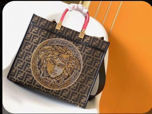 FENDII x VERSACEE SUNSHINE SHOPPER TOTE BAG - Image 2