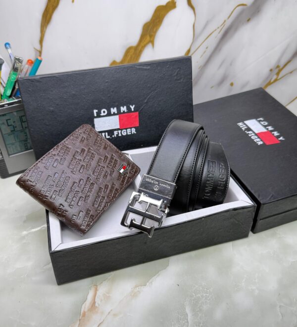 TommyY Hilfgerr pressing belt & wallet - Image 4