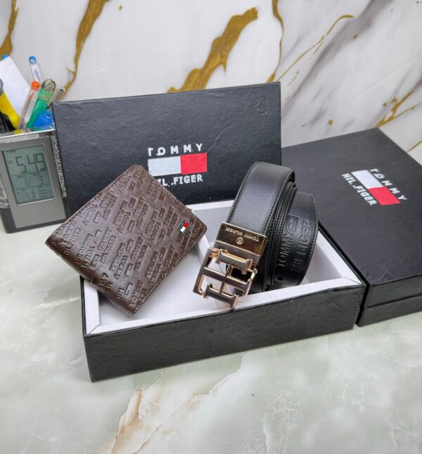 TommyY Hilfgerr pressing belt & wallet - Image 8