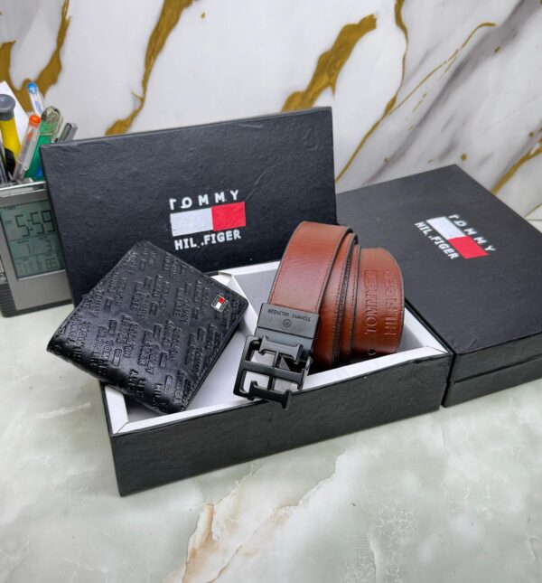 TommyY Hilfgerr pressing belt & wallet - Image 16