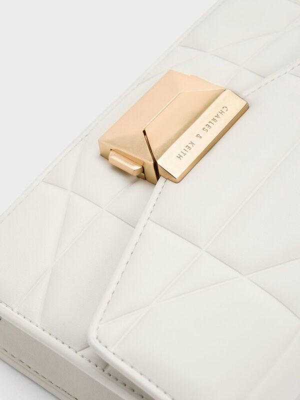  - Image 3