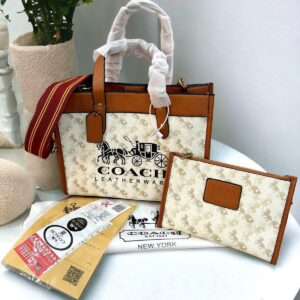 COACHH FIELD HORSE AND CARRIAGE TOTE BAG