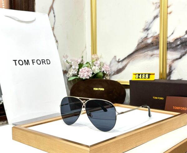 TOM FORDD - Image 4