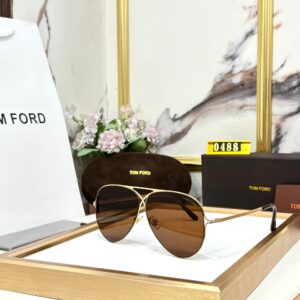 TOM FORDD