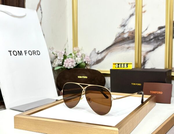 TOM FORDD