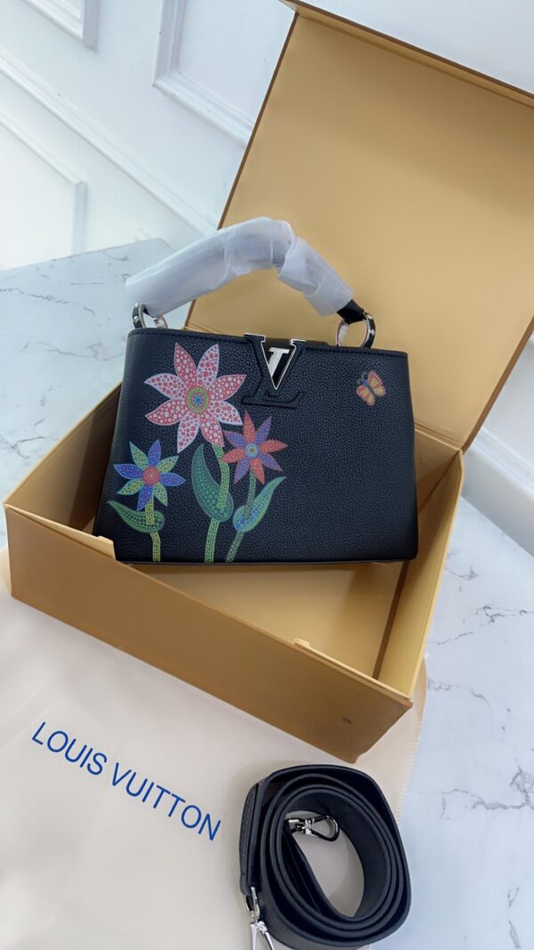 LOUISS VUITTON CAPPUCCINO LEATHER BAG
