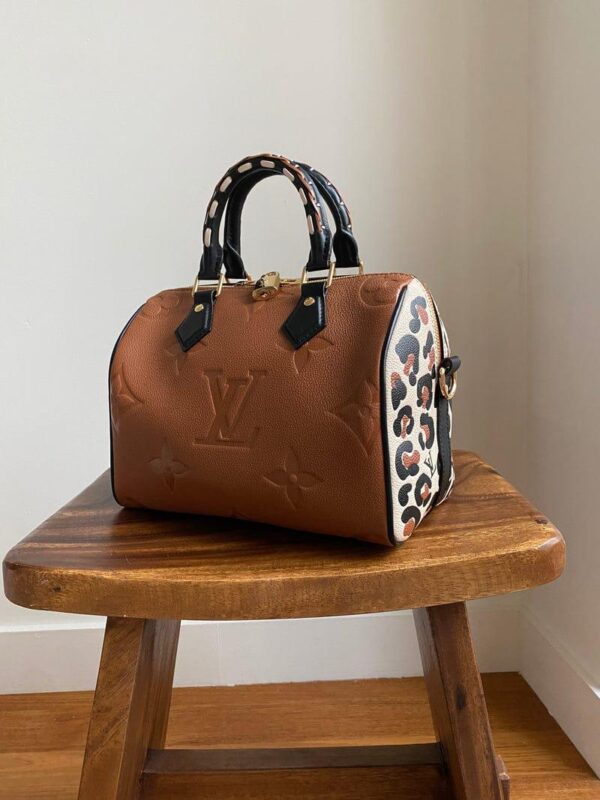 LOUISS VUITTON SPEEDY HANDBAG - Image 4
