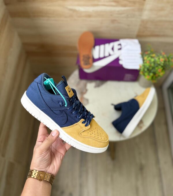 NIKEE SB DUNK LOW PRO BACKPACK  - Image 2