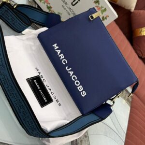 MARC JACOBSS SNAPSHOT MULTI PARTITION SLING BAG