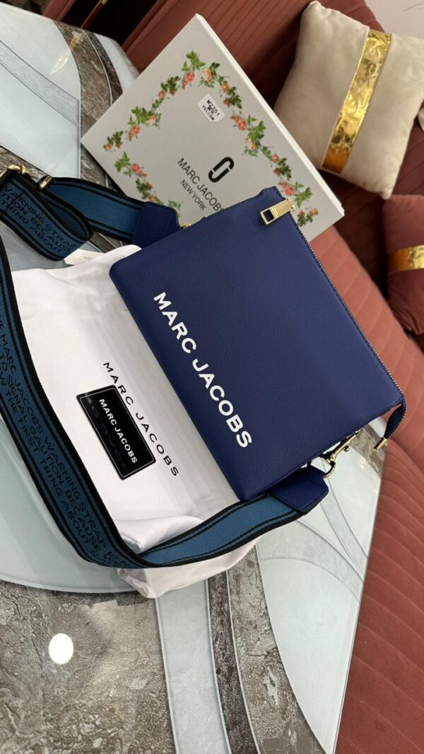 MARC JACOBSS SNAPSHOT MULTI PARTITION SLING BAG