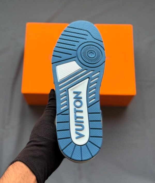Louiss Vuitton sneaker 2025 - Image 3