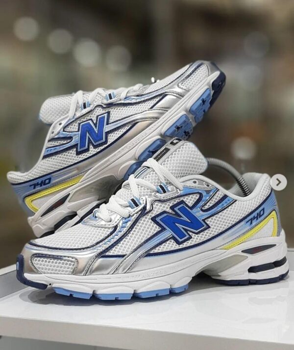 NEW BALANCEE 740