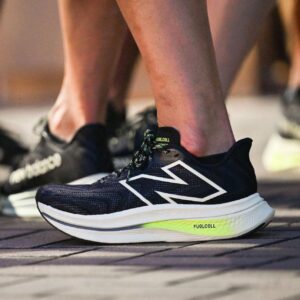 NEW BALANCEE FUELCELL ELITE V2
