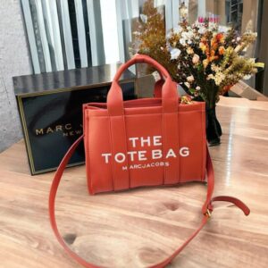 Marc Jacobss Medium  tote Bag