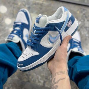NIKEE SB DUNK THE BORNE X RAISED 