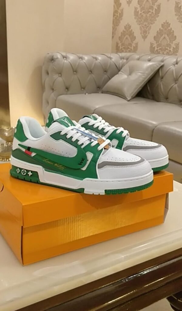 NIKEE X OFF WHITE X LOUIS VUITTON TRAINER - Image 3
