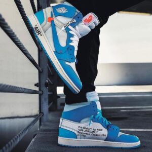 NIKEE RETRO 1 "OFF WHITE"