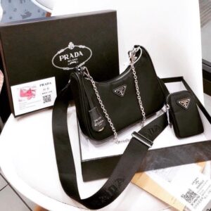 PRADAA RE-EDITION 2005 NYLON PARACHUTE MATERIAL CROSSBODY