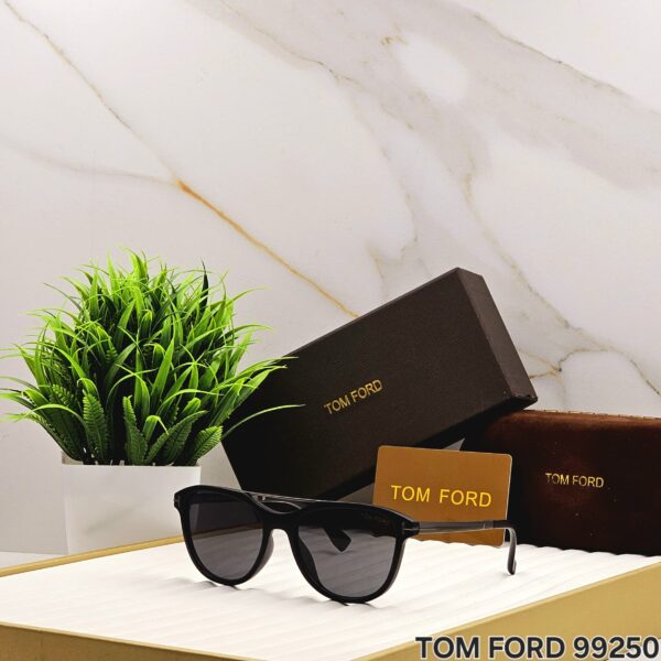 TOMFORDD NEW - Image 5