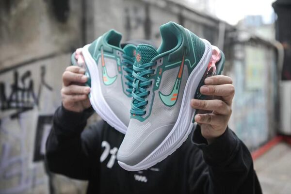 Nikee airmax tube runner - Image 2