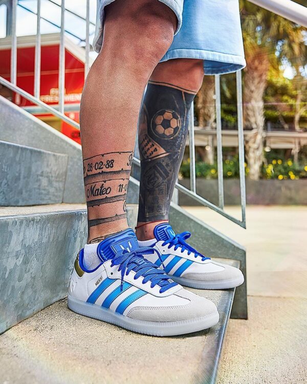 ADIDASS ORIGINAL SAMBA MESSI football 