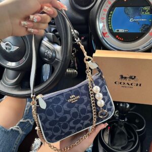 COACHH DAISY NOLITA 19