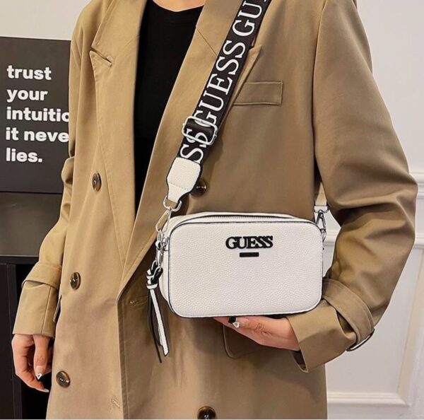 GUESSS POCHETTE PREMIUM SIDE BAG