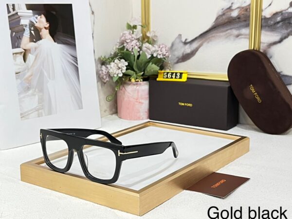TOM FORDD - Image 8