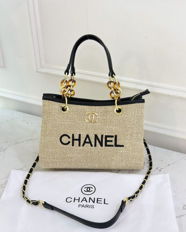 CHANELL DEAUVILLE CYNTHIA HANDBAG - Image 2