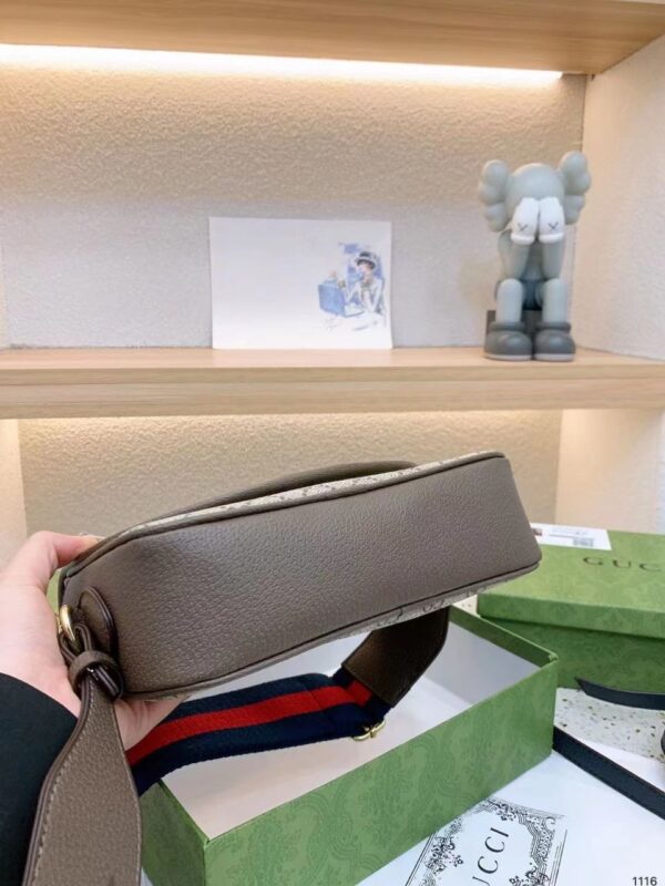 LATEST GUCCII SLING - Image 2
