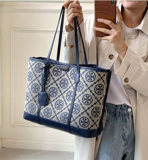 TORY BURCHH PERRY JACQUARD T MONOGRAM TOTE BAGS - Image 3