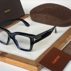 TOM FORDD TRANSPARENT LENS