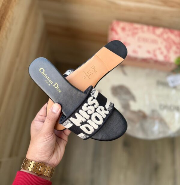 Miss Diorr flats - Image 4