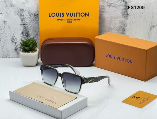 LOUISS VUITTON - Image 4