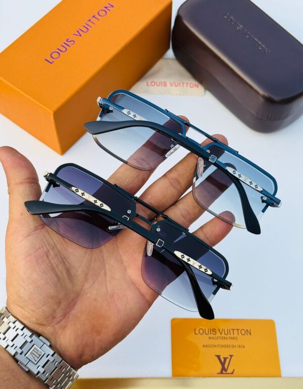 LOUISS VUITTONN-SUNGLASSESS - Image 2