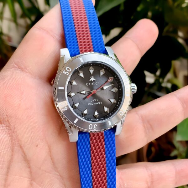 Guccii Dive - Image 2