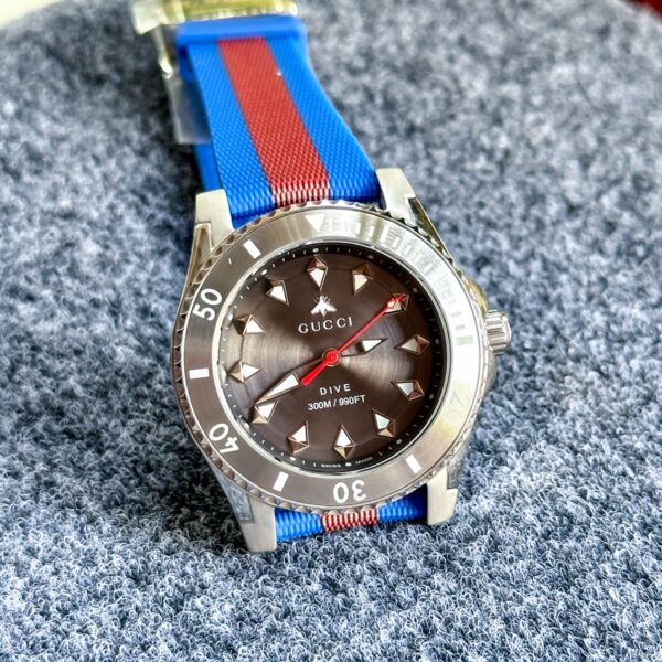 Guccii Dive - Image 4