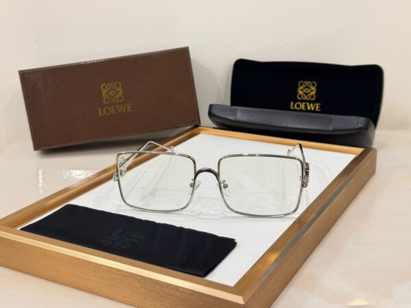 LOEWEE SUNGLASSES... - Image 4
