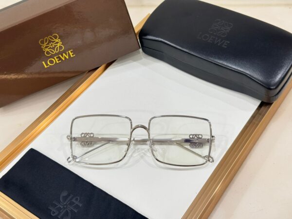 LOEWEE SUNGLASSES... - Image 9