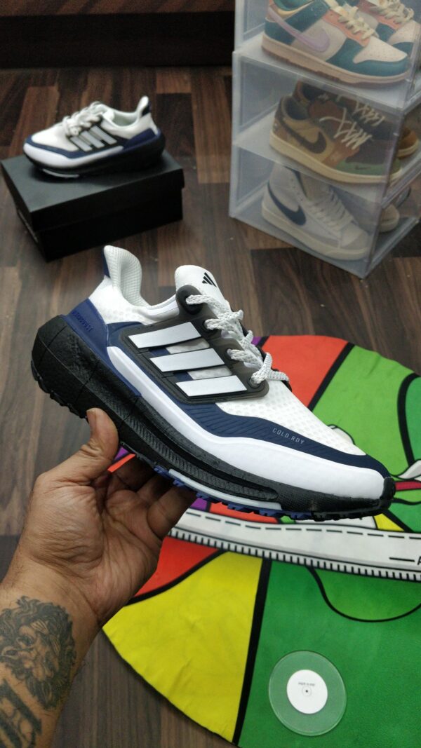 ADIDASS ULTRA BOOST LIGHT COLD.RDY 0.2 - Image 2