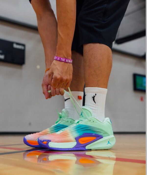 Nikee Air jordan Luka 3 Blurred Vision - Image 2