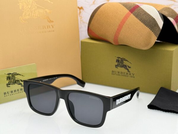 BURBERRYY SUNGLASSESS - Image 3
