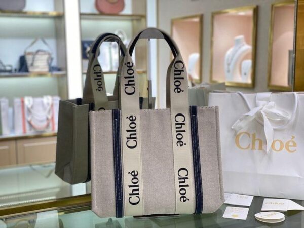 CHLOEE WOODY CANVAS TOTE CUM CROSSBODY - Image 4