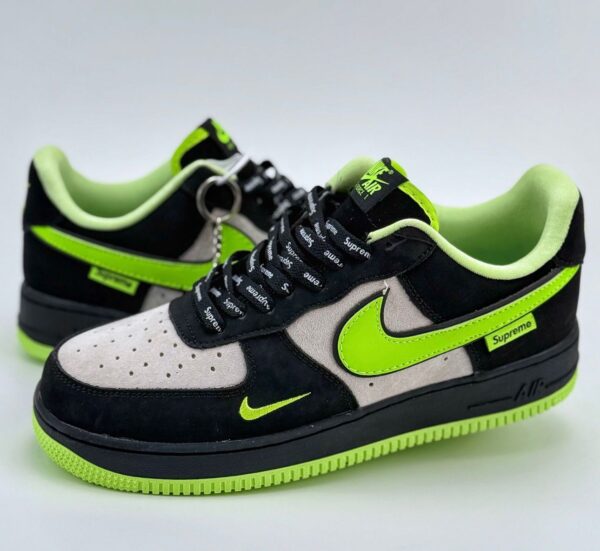 NIKEE AIRFORCE 1 SUPREME 2025 